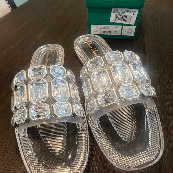 NIB Lauren Lorraine Jade Flat Jewel Sandal Clear Stone - Picture 6 of 9